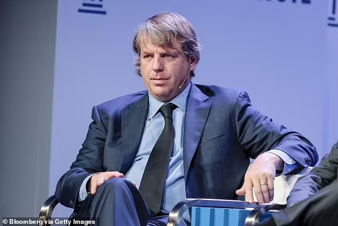 Tỷ phú Abramovich nói gì về vụ quay xe đòi nợ Chelsea? - 2 Tỷ phú Abramovich nói gì về vụ quay xe đòi nợ Chelsea? - 2