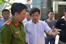 Ông Đoàn Ngọc Hải “mềm mỏng” hơn, người vi phạm vui vẻ chấp hành