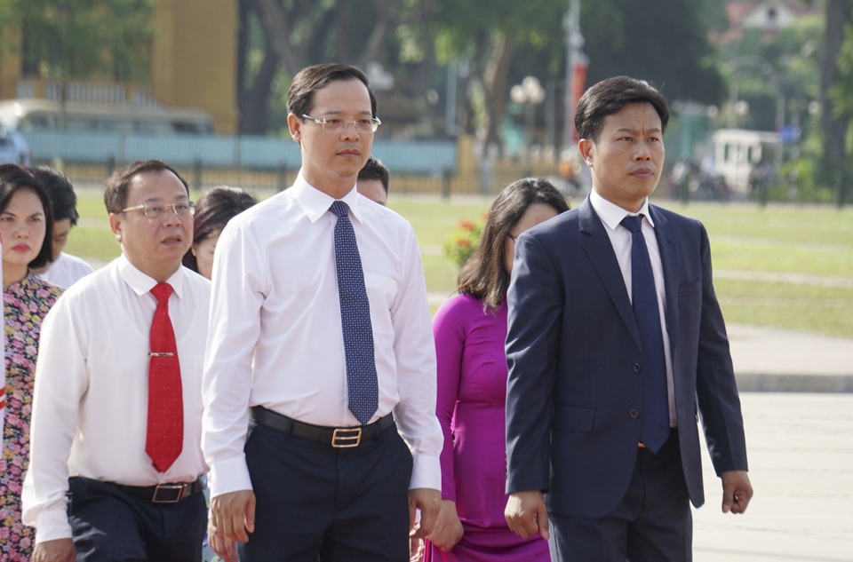 Lãnh đạo Đảng, Nhà nước viếng Lăng Bác - 6 Lãnh đạo Đảng, Nhà nước viếng Lăng Bác - 6