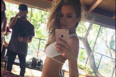 Người đẹp bốc lửa sẵn sàng “xin chết” vì C.Ronaldo