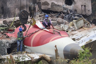 Ấn Độ điều tra khả năng phá hoại trong tai nạn máy bay Air India