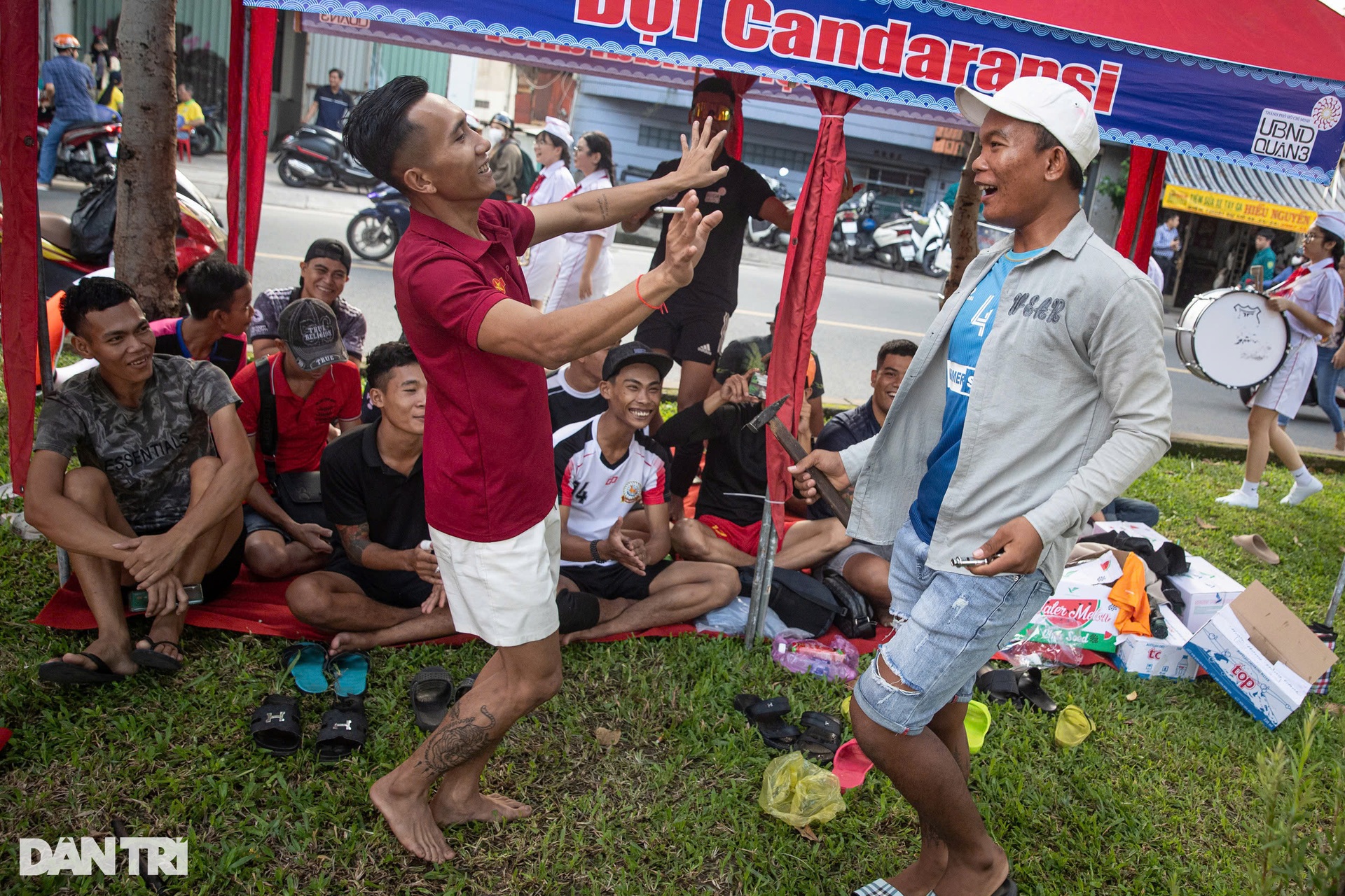 Sôi nổi giải đua ghe ngo trên kênh Nhiêu Lộc - Thị Nghè - 7 Sôi nổi giải đua ghe ngo trên kênh Nhiêu Lộc - Thị Nghè - 7