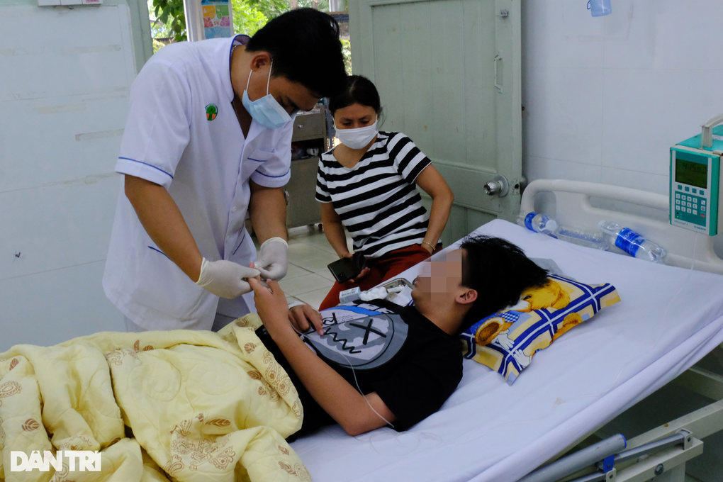 Sở Y tế TPHCM: Nhiều bác sĩ quên bài điều trị sốt xuất huyết - 4 Sở Y tế TPHCM: Nhiều bác sĩ quên bài điều trị sốt xuất huyết - 4