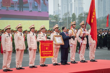 Thủ tướng dự lễ kỷ niệm 50 năm lực lượng Cảnh sát cơ động