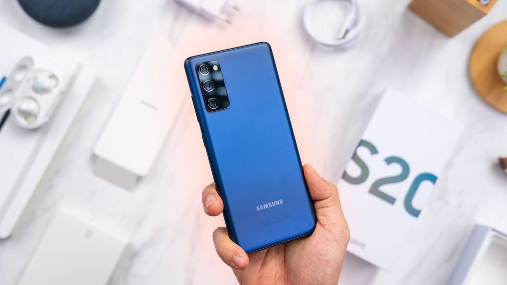 Loạt điện thoại Samsung giảm giá, đáng cân nhắc dịp hè - 3 Loạt điện thoại Samsung giảm giá, đáng cân nhắc dịp hè - 3