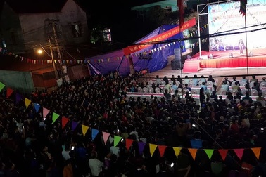 Đến “chợ tình” Tân Sơn nghe điệu hát Sloong hao say đắm lòng người