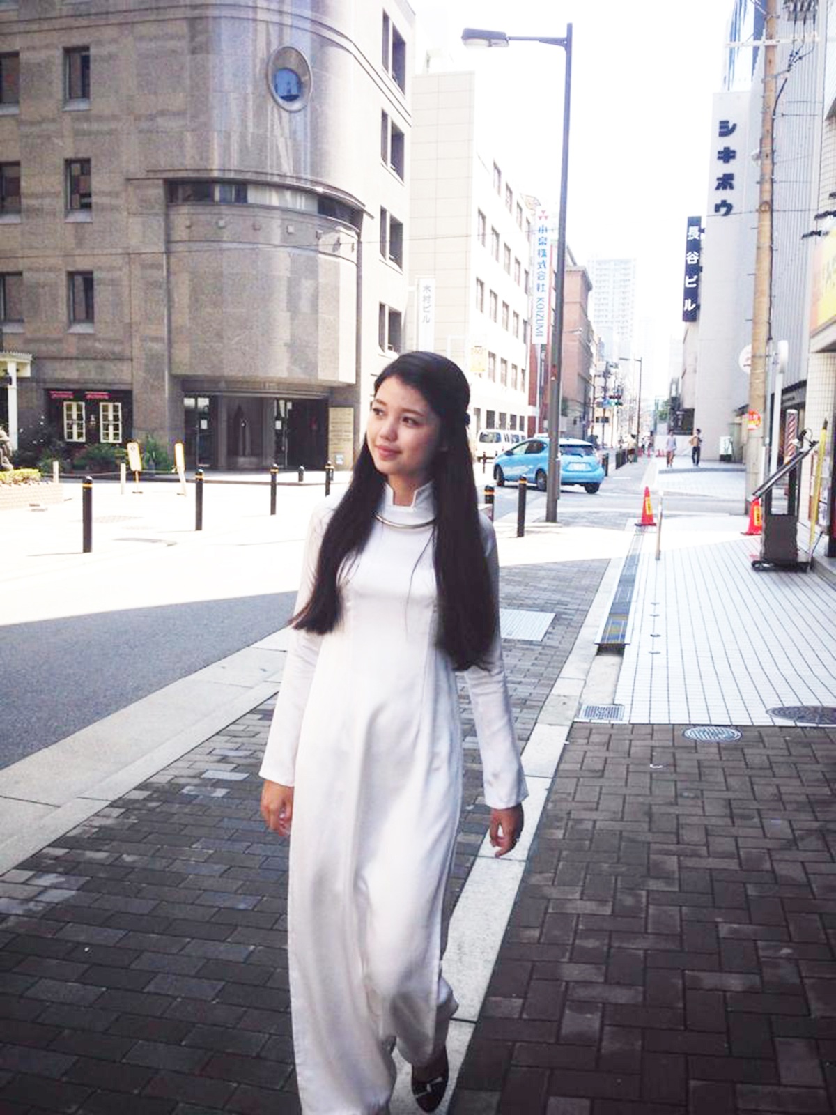 Cô giáo ĐH Ngoại thương tài sắc, gia đình ba đời làm giảng viên - 1