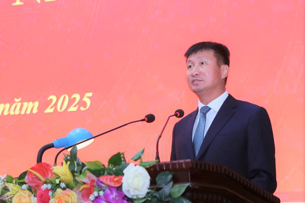 Ông Trần Huy Tuấn làm Chủ tịch UBND tỉnh Ninh Bình - 3
