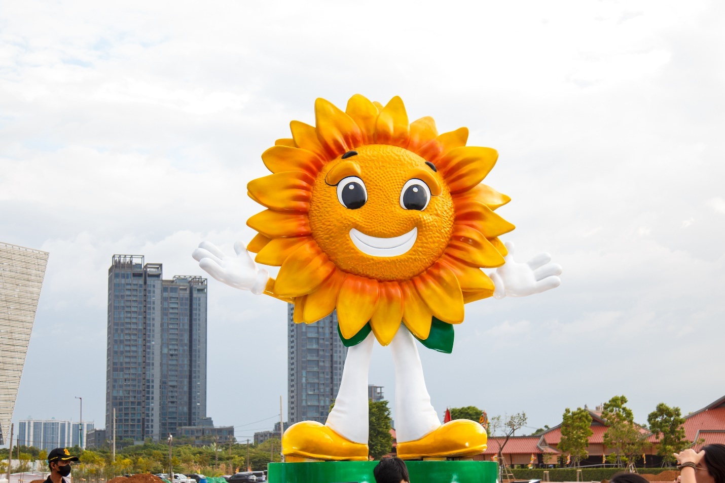 מקום בילוי חדש לתושבי HCMC על גדת נהר סייגון - 3 Thêm điểm vui chơi mới cho người dân TPHCM tại bờ sông Sài Gòn - 3