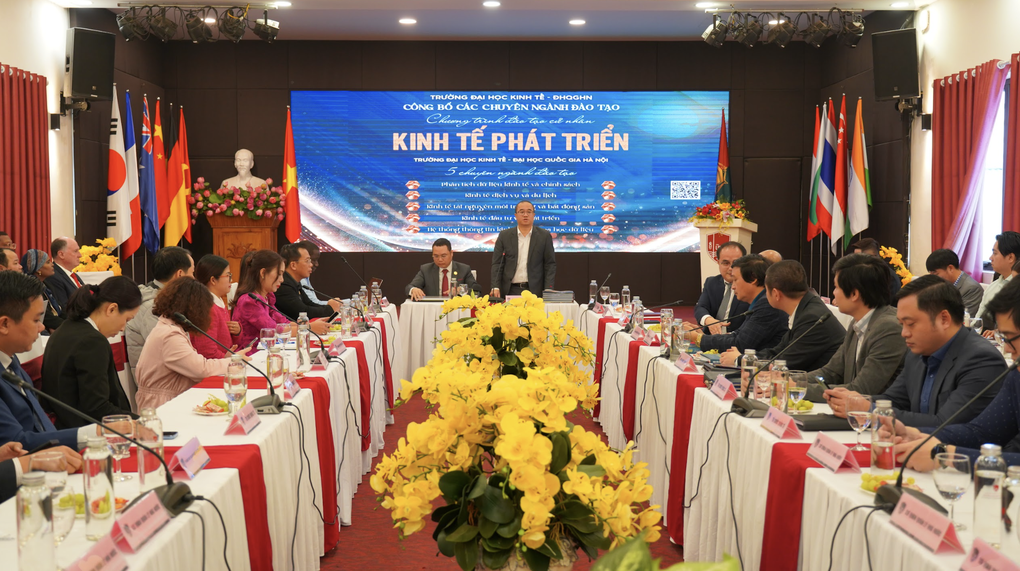5 chuyên ngành đào tạo Kinh tế phát triển theo chuẩn quốc tế tại ĐHQGHN - 1 5 chuyên ngành đào tạo Kinh tế phát triển theo chuẩn quốc tế tại ĐHQGHN - 1