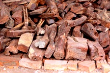 Về Bắc Ninh xem khu chợ gỗ quý tiền tỉ bán theo cân