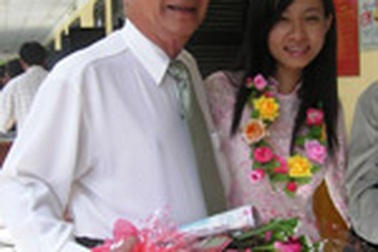 Học bổng 1 và 1 