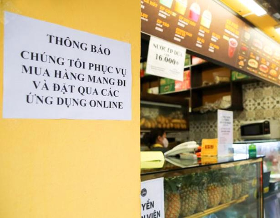 Lalamove hỗ trợ 10,000 khẩu trang, nước rửa tay cho tài xế chống dịch Covid-19