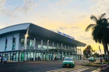 Nhân viên an ninh tại cảng hàng không lừa “chạy việc" để chiếm đoạt tiền