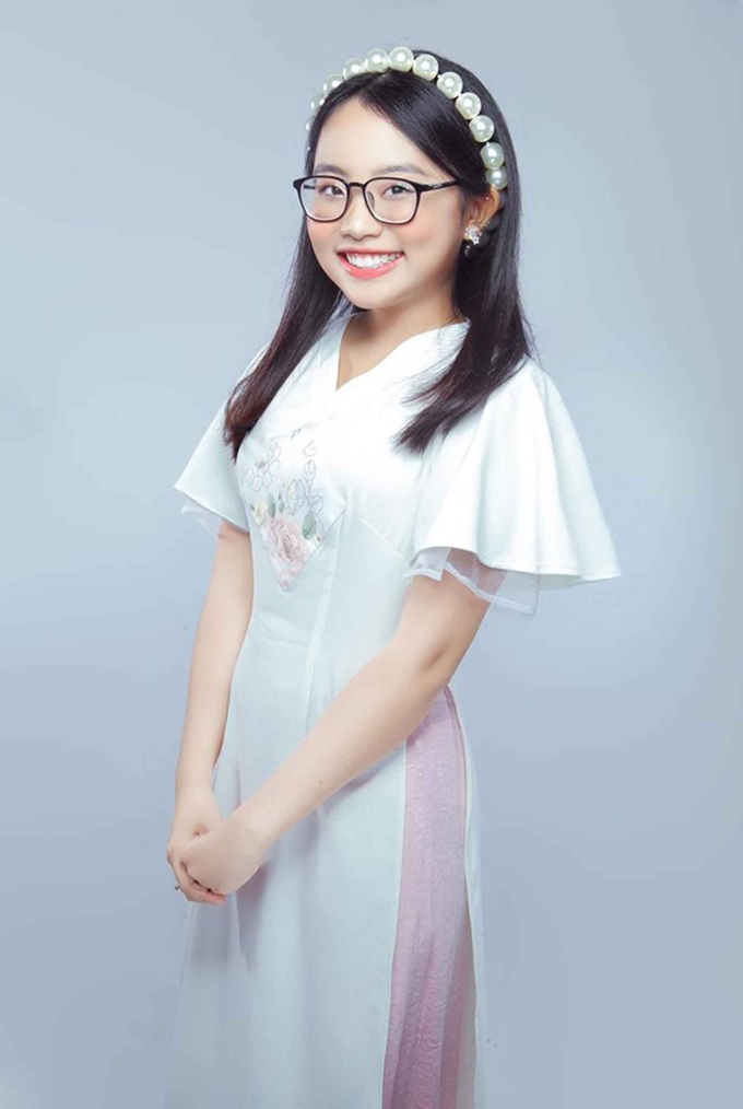 12 tuổi đã mua nhà cho bố mẹ, Phương Mỹ Chi giàu có cỡ nào? - Ảnh 1. 12 tuổi đã mua nhà cho bố mẹ, Phương Mỹ Chi giàu có cỡ nào? - Ảnh 1.