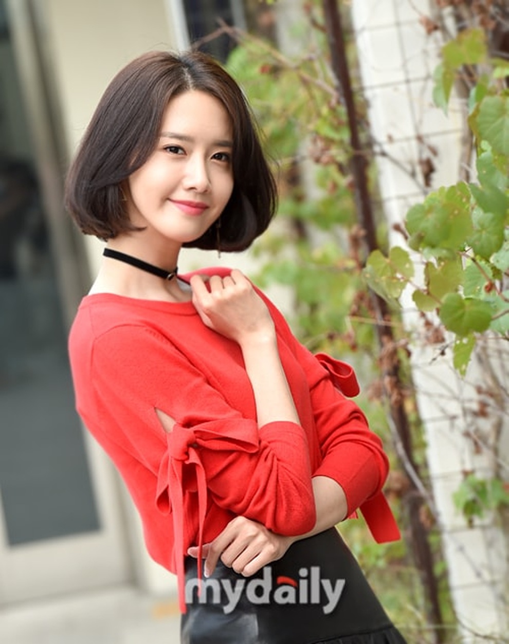 Biến hóa với muôn kiểu tóc ngắn để hack tuổi cùng sao - 16