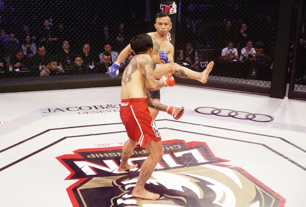 HCĐ Muay thế giới hạ knock-out đối thủ, McGregor Việt Nam ngã ngựa - 2 HCĐ Muay thế giới hạ knock-out đối thủ, McGregor Việt Nam ngã ngựa - 2