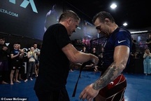 Conor McGregor nhận đai đen Jiu-Jitsu sau 9 năm khổ luyện
