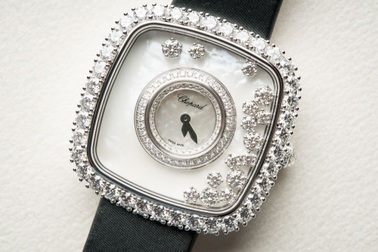 10 đồng hồ Trắng - Đen "sang chảnh" nhất hiện nay