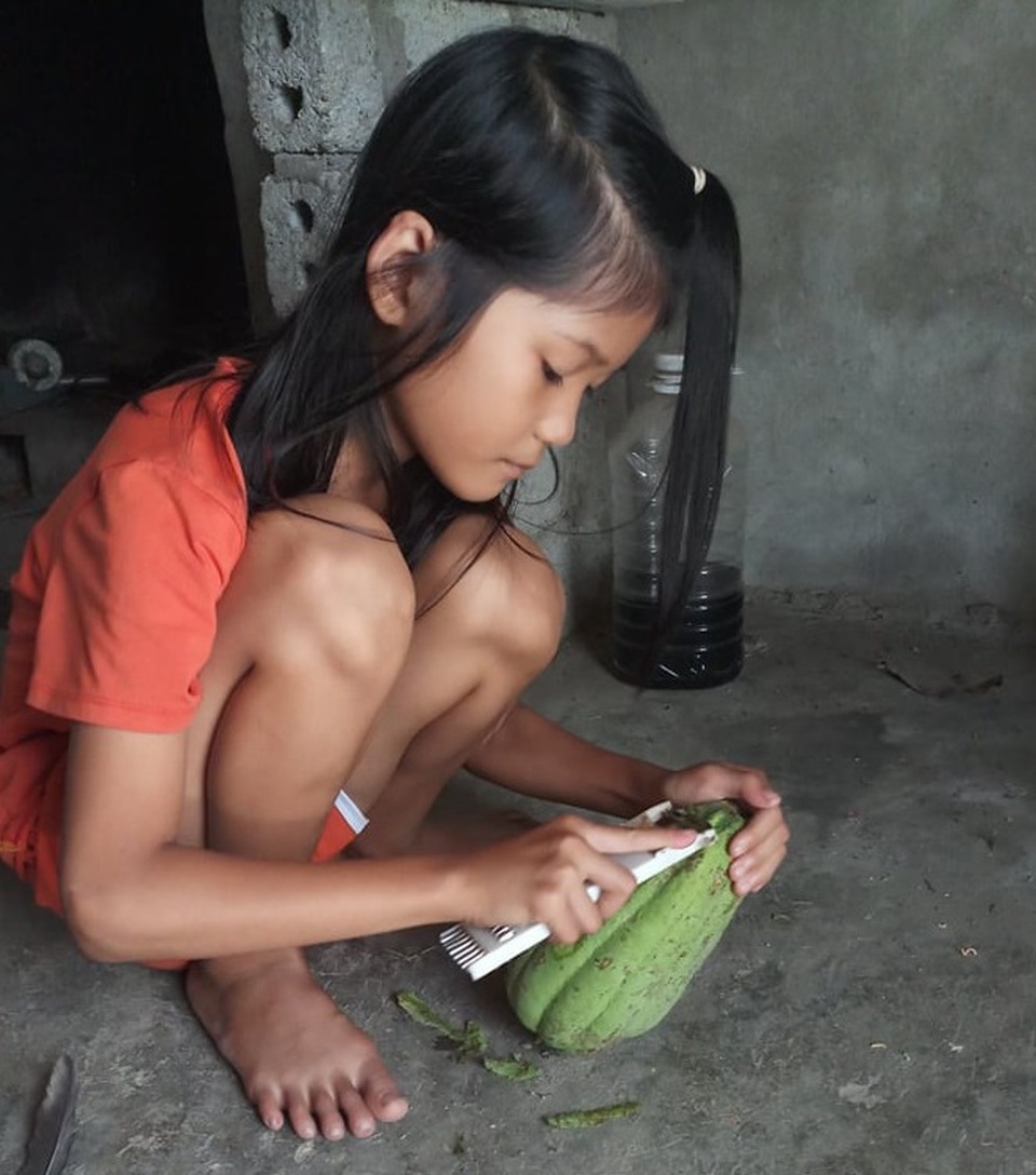 Cô gái viết thư kể gia đình bán lúa cứu mẹ, mong các nhà hảo tâm giúp đỡ - 3 Cô gái viết thư kể gia đình bán lúa cứu mẹ, mong các nhà hảo tâm giúp đỡ - 3