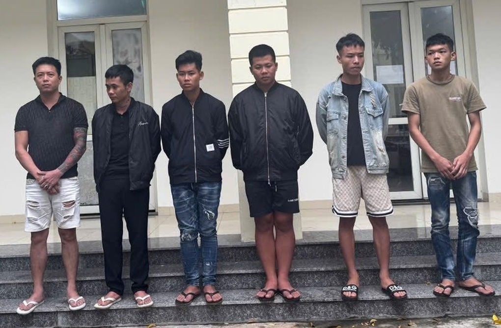 Bị nhóm “phượt đêm” khiêu khích, 5 thanh niên mang đinh ba rượt đánh - 3 Bị nhóm “phượt đêm” khiêu khích, 5 thanh niên mang đinh ba rượt đánh - 3