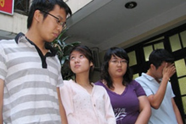 Xử kín 4 sinh viên đưa “Vàng Anh bản full” lên mạng