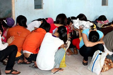 Dọa kiện UBND xã vì thiếu... gái chưa chồng