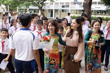 Lan Phương “hiến kế” cho các thầy cô giáo nhân ngày 20/11