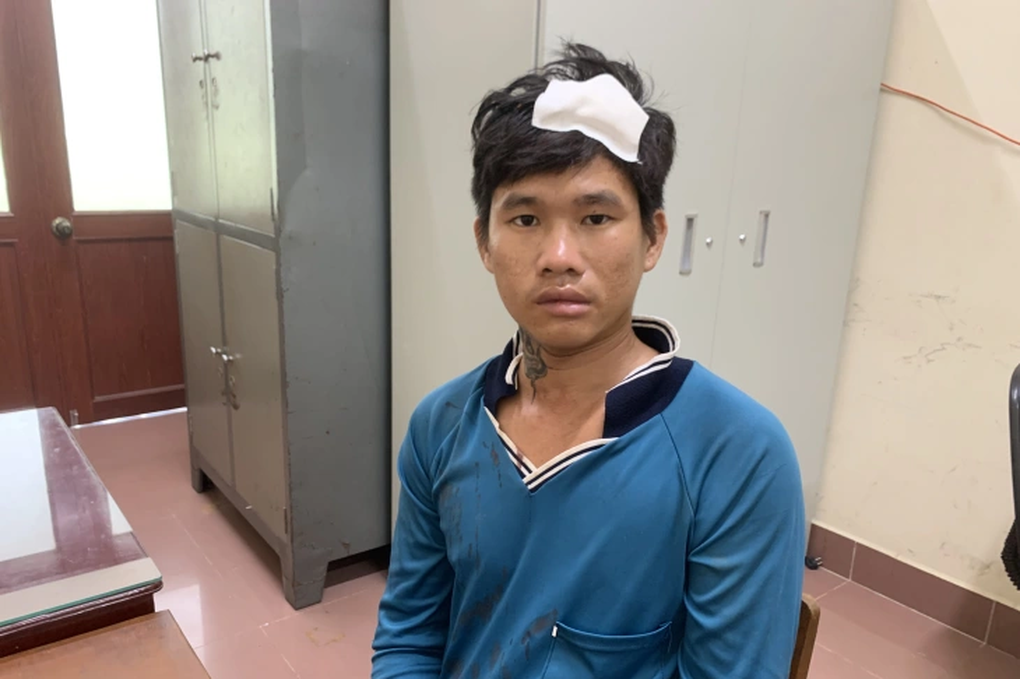 Đâm chết bạn nhậu vì không chịu đi tăng 2 - 1 Đâm chết bạn nhậu vì không chịu đi tăng 2 - 1