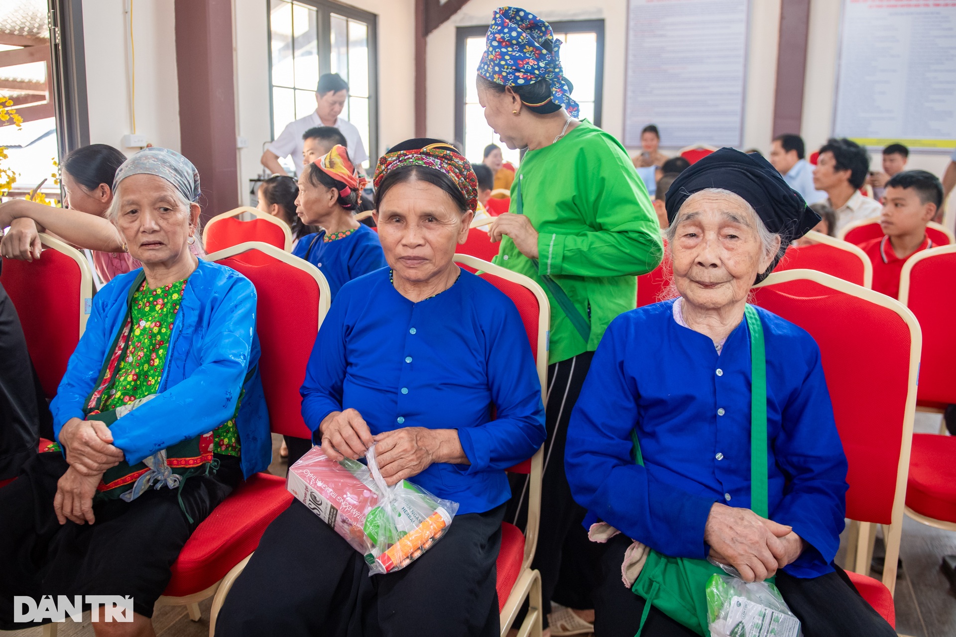 Khởi công xây dựng tuyến đường Làng Nủ - Trĩ Trong - 4 Khởi công xây dựng tuyến đường Làng Nủ - Trĩ Trong - 4
