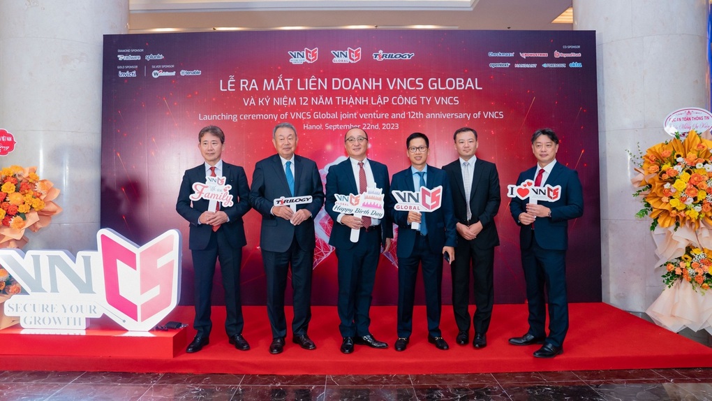 VNCS: Kỷ niệm 12 năm thành lập và ra mắt liên doanh toàn cầu - 4 VNCS: Kỷ niệm 12 năm thành lập và ra mắt liên doanh toàn cầu - 4