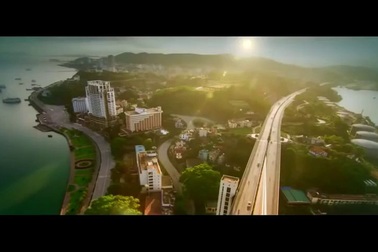 Ngọc Trân xuất hiện trong video quảng bá du lịch Việt Nam "Welcome to Vietnam" của Bộ Ngoại giao