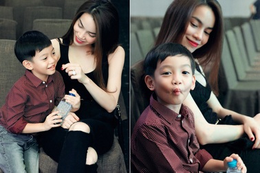 Biểu cảm đáng yêu của Subeo khi xem mẹ tập chương trình