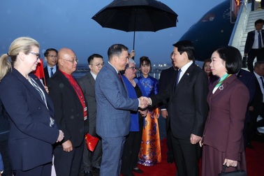 Chủ tịch nước đến Seattle, bắt đầu các hoạt động song phương tại Mỹ