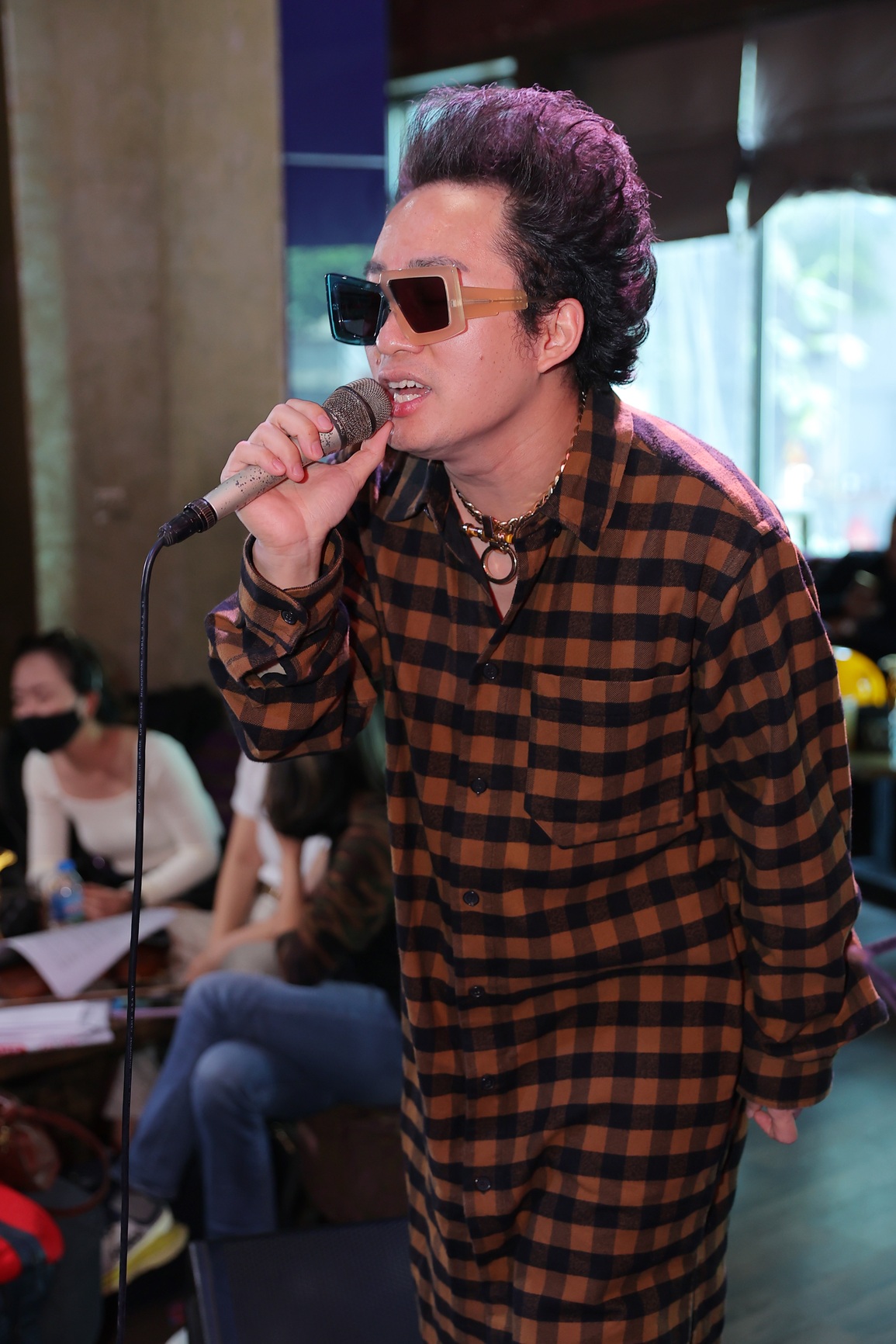 Ca sĩ Tùng Dương bất ngờ tái hợp cùng nhạc sĩ Lê Minh Sơn - 2 Ca sĩ Tùng Dương bất ngờ tái hợp cùng nhạc sĩ Lê Minh Sơn - 2