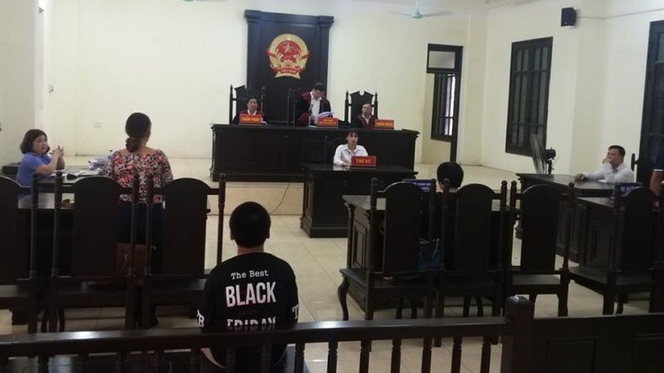 Đứa trẻ buộc phải ra tòa để tìm lại sự bình yên cho chính mình - 1 Đứa trẻ buộc phải ra tòa để tìm lại sự bình yên cho chính mình - 1