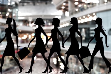 "Cho phụ nữ tên Giàu, Sang vay lại… rủi ro nhất!"