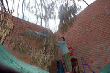 Dân kêu bị “ém” tiền cứu trợ bão số 9  