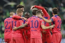 Thi đấu như dạo chơi, Chelsea vẫn giành chiến thắng đậm đà