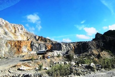 Trượt chân khi khai thác đá, 1 công nhân tử vong