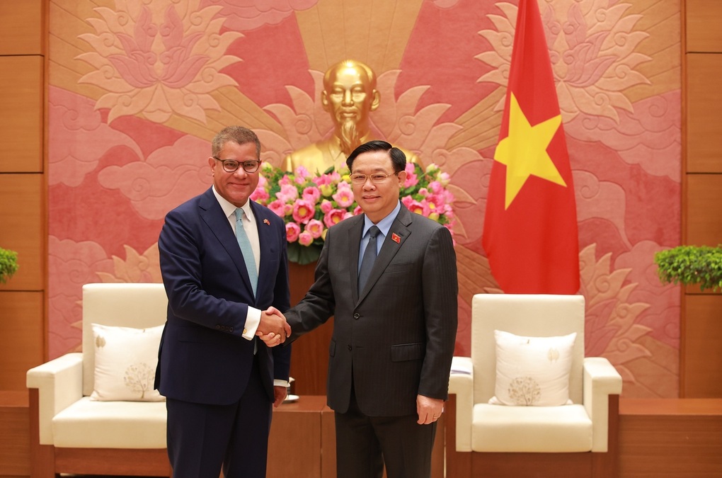 Chủ tịch COP26 thăm Việt Nam, thúc đẩy tiến độ chuyển đổi năng lượng sạch - 2 Chủ tịch COP26 thăm Việt Nam, thúc đẩy tiến độ chuyển đổi năng lượng sạch - 2