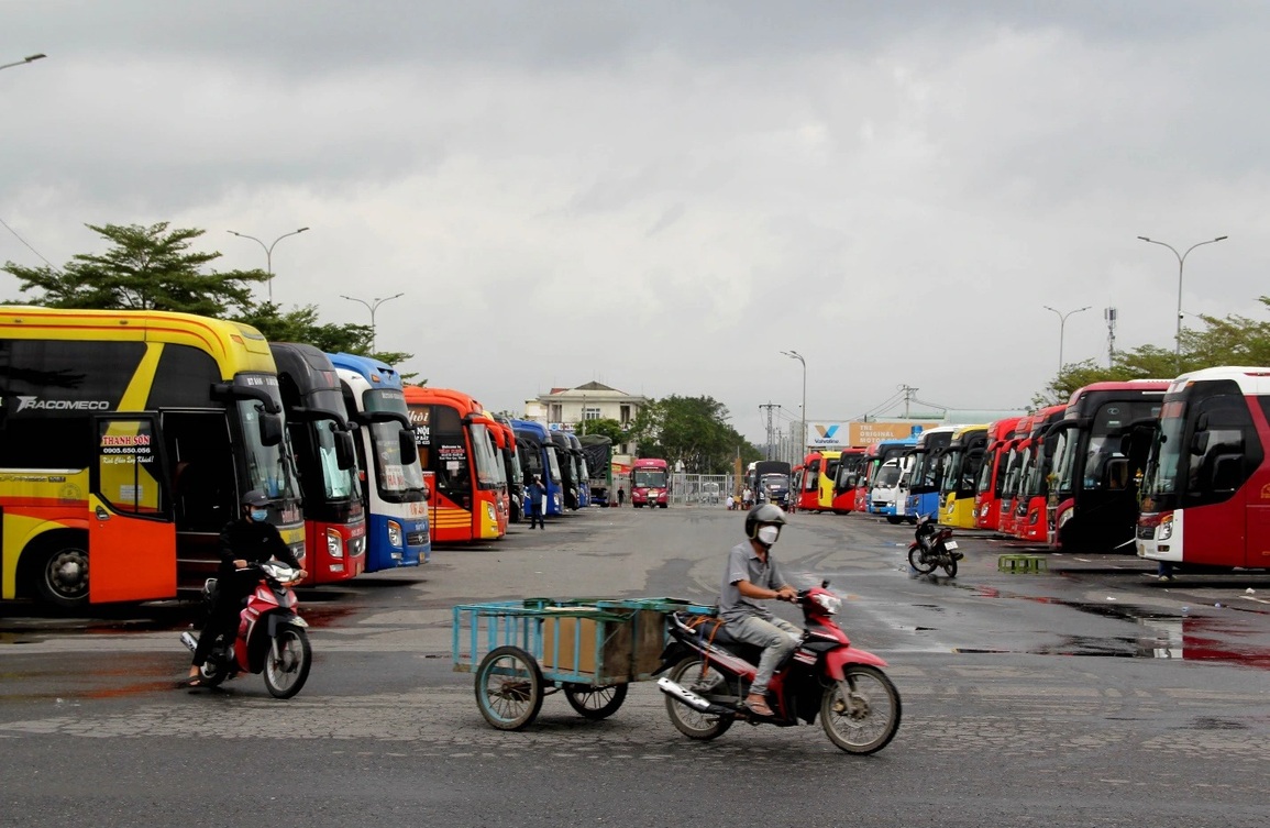 Hình ảnh đìu hiu chưa từng thấy ở nhà ga, bến xe tại Đà Nẵng cận Tết - 3 Hình ảnh đìu hiu chưa từng thấy ở nhà ga, bến xe tại Đà Nẵng cận Tết - 3