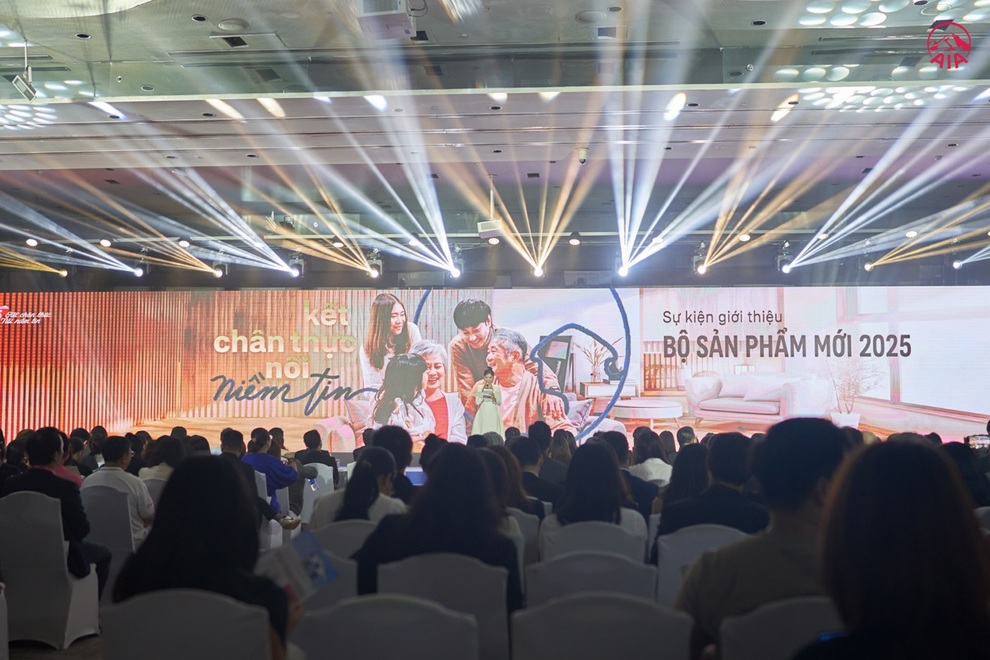 7 tháng đầu năm, AIA Việt Nam chi trả hơn 1.230 tỷ đồng quyền lợi bảo hiểm - 2 7 tháng đầu năm, AIA Việt Nam chi trả hơn 1.230 tỷ đồng quyền lợi bảo hiểm - 2