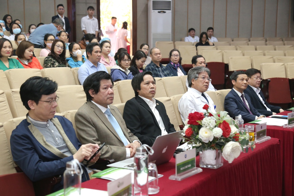Gần 100.000 người Việt suy thận giai đoạn cuối, chạy thận quá tải - 2 Gần 100.000 người Việt suy thận giai đoạn cuối, chạy thận quá tải - 2