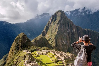 Những địa danh bị “hủy hoại” bởi du lịch