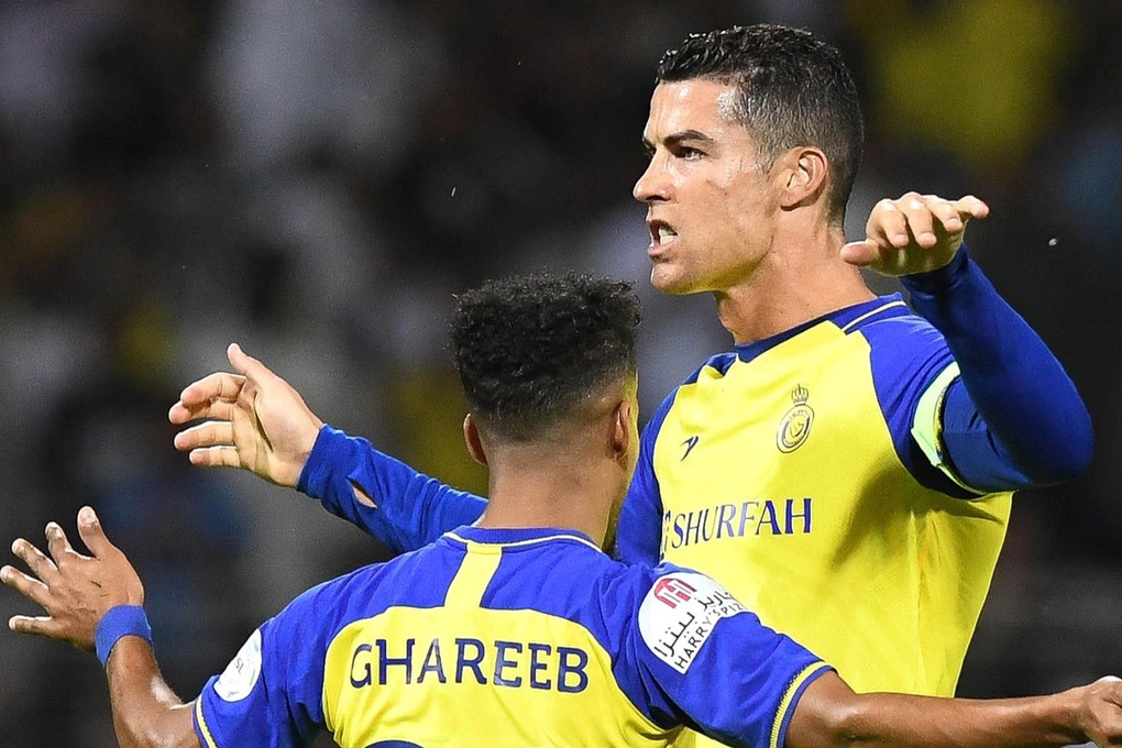 HLV Al Nassr bình luận sau khi chứng kiến C.Ronaldo rực sáng - 2 HLV Al Nassr bình luận sau khi chứng kiến C.Ronaldo rực sáng - 2