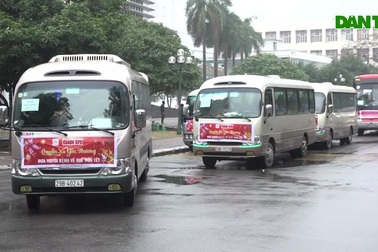 Chuyện ăn tết ở viện K: Đón giao thừa trong phòng cấp cứu