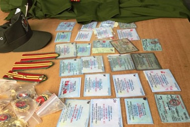 Giả danh cán bộ công an cầm cố hàng chục xe gian