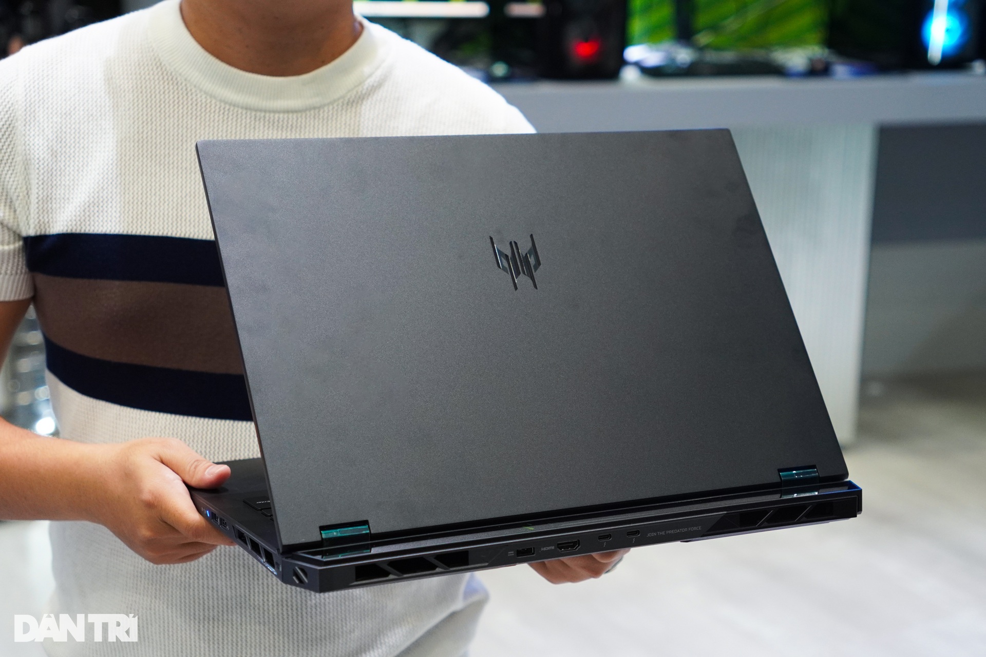 Computex 2025: Laptop gaming AI hiệu suất cao thay thế máy tính bàn - 11