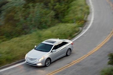 Hyundai Sonata 2.0T chuẩn bị nhập cuộc